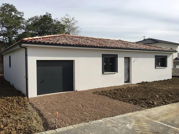 Salesforce-Agency-Posts-00157000029XEeOAAW-maison-plain-pied