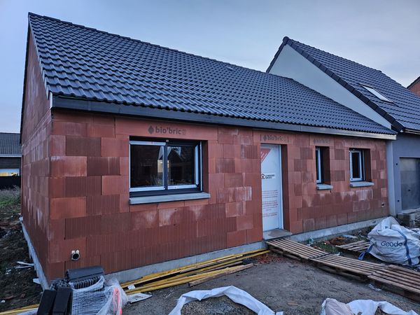 Salesforce-Agency-Posts-0012o00002X1yF5AAJ-lestrem-facade-av-enduit1