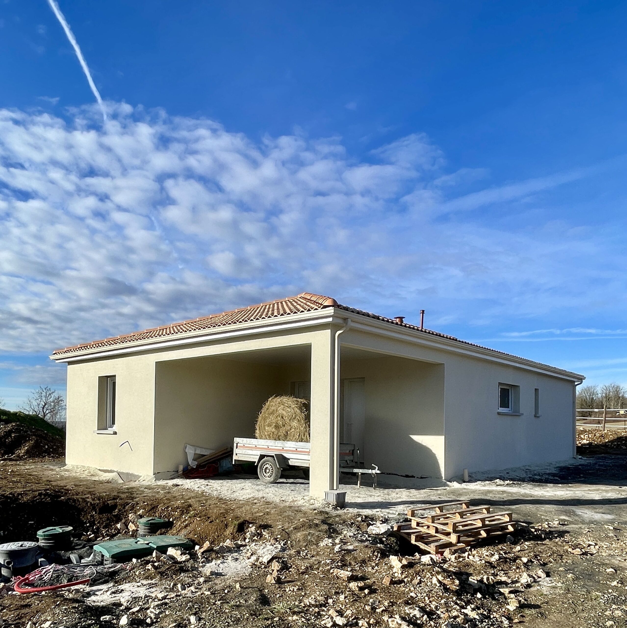 Pose-des-kits-de-finition-%e2%80%93-Maison-Mikit-Joanie-a-Asprieres-170