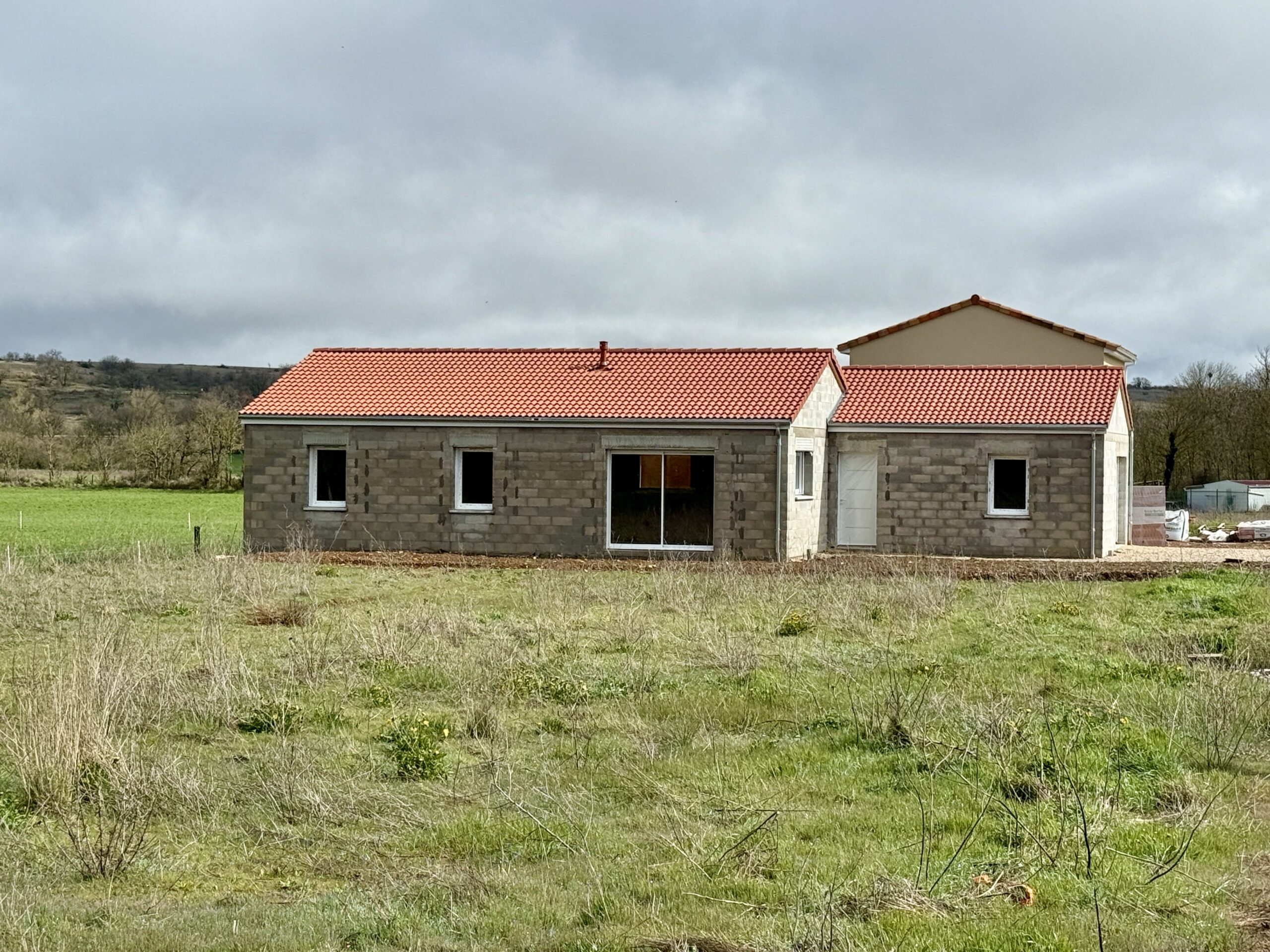 Maison neuve à La Cavalerie : leur deuxième projet de construction avec Mikit Rodez