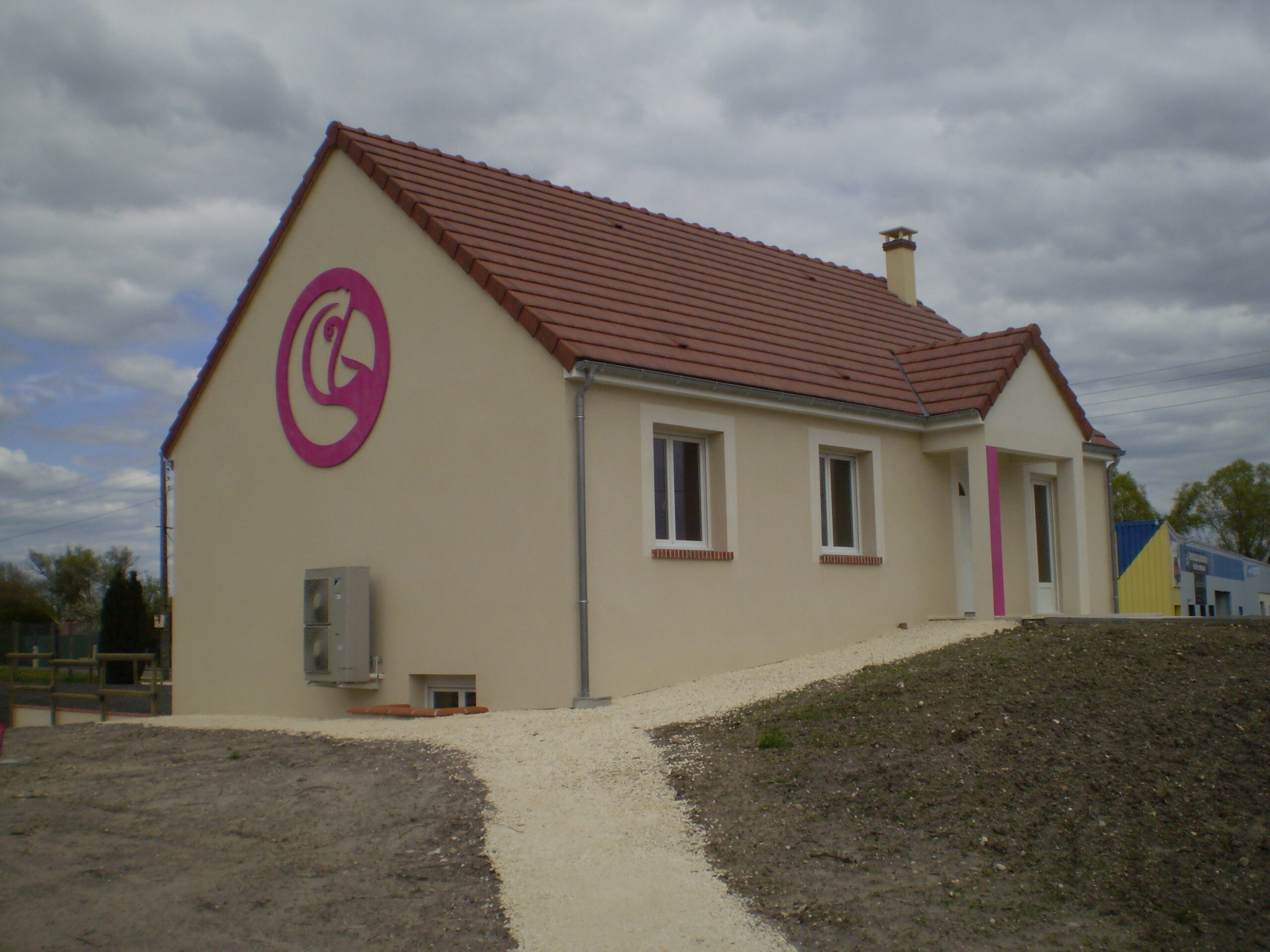 Salesforce-Agency-001D000000l0i8CIAQ-maison-4-18