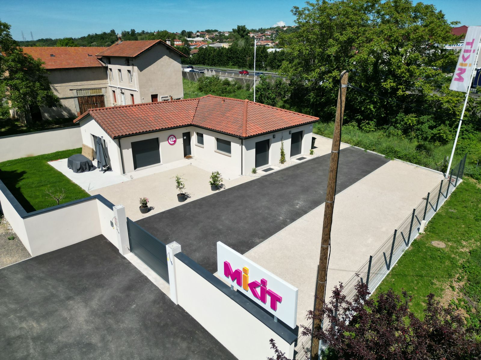 Salesforce-Agency-0015700001zkOrfAAE-agence-mikit-chanas