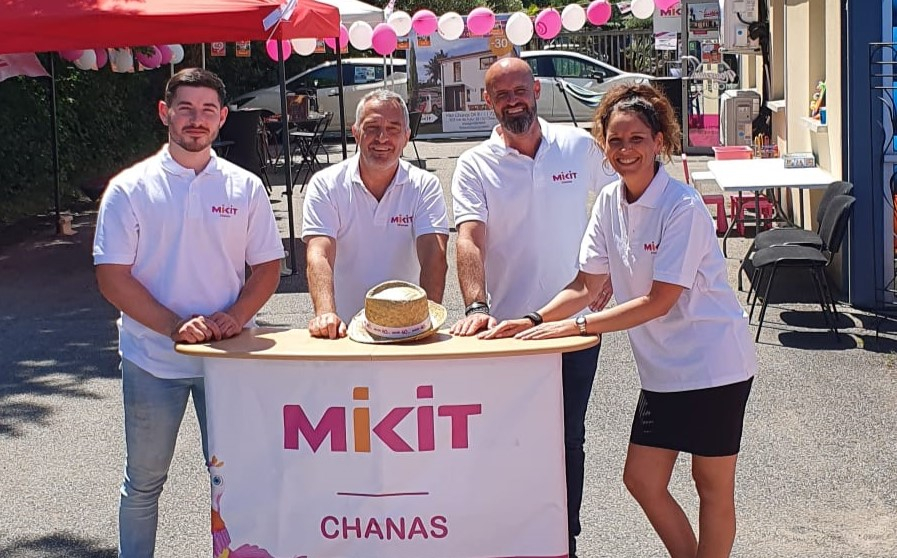 Salesforce-Agency-0015700001zkOrfAAE-photo-equipe-mikit-chanas