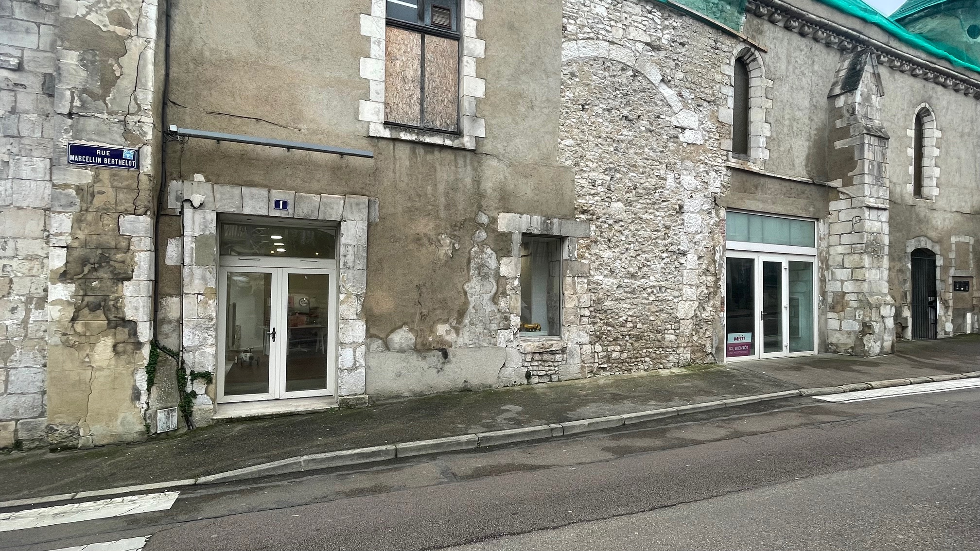 Salesforce-Agency-001Tn00000FtG0KIAV-local-ext-1