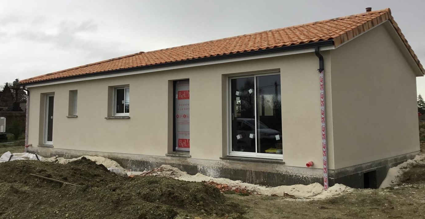 Maison 3 chambres à Saintes : faites construire la maison idéale avec votre constructeur à Le Gua