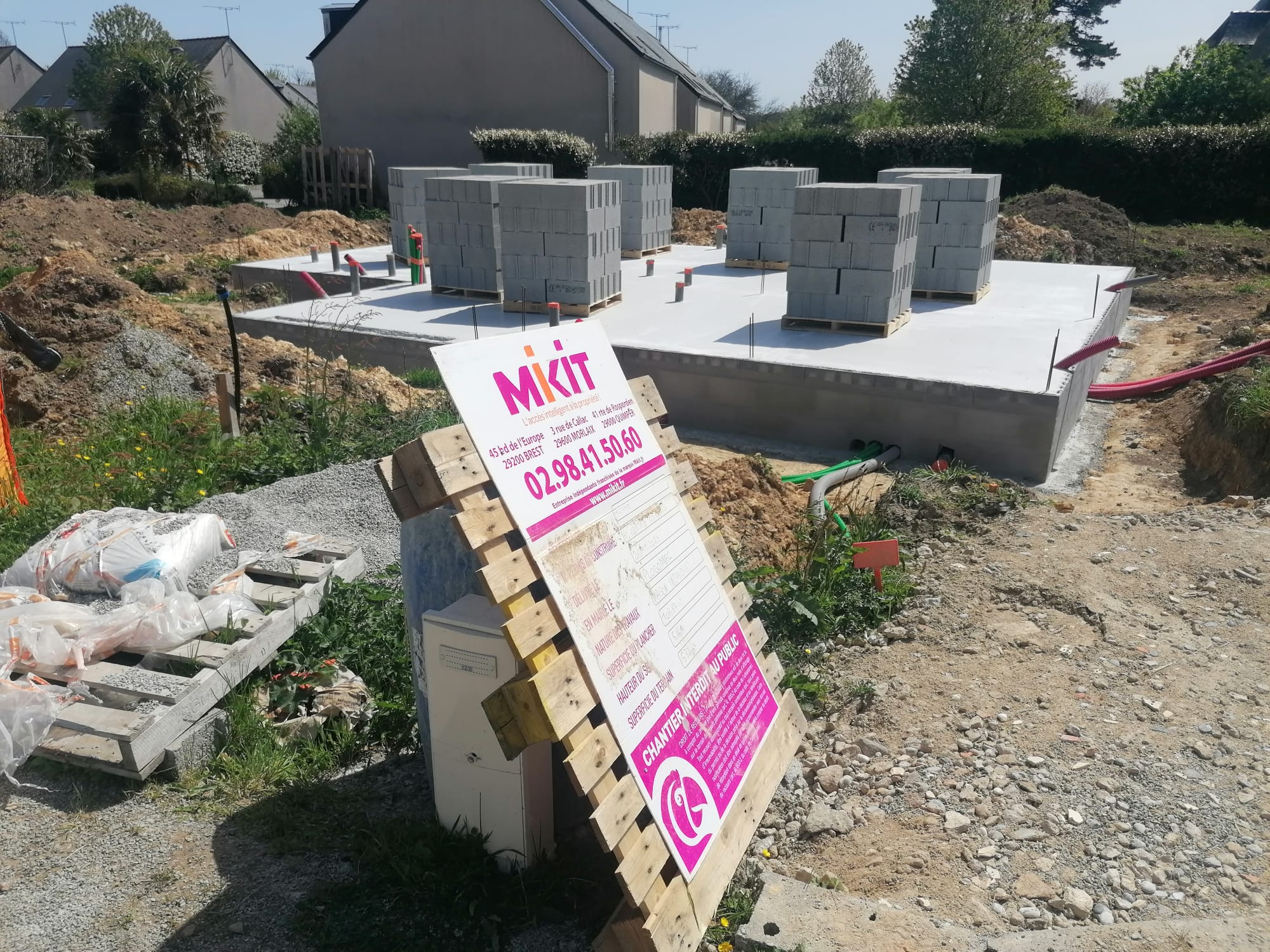 DEBUT DE CHANTIER A PLOGONNEC