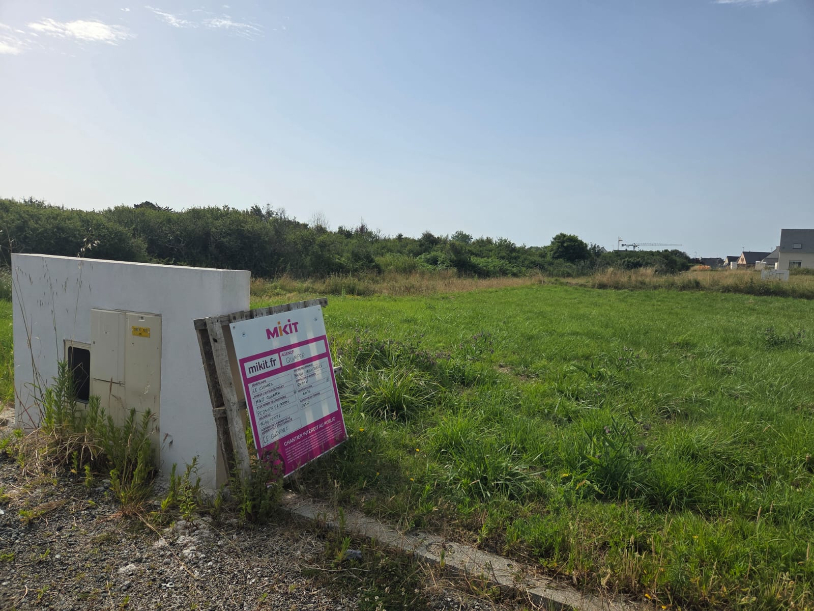 POSE PANNEAU DE CHANTIER A LE GUILVINEC
