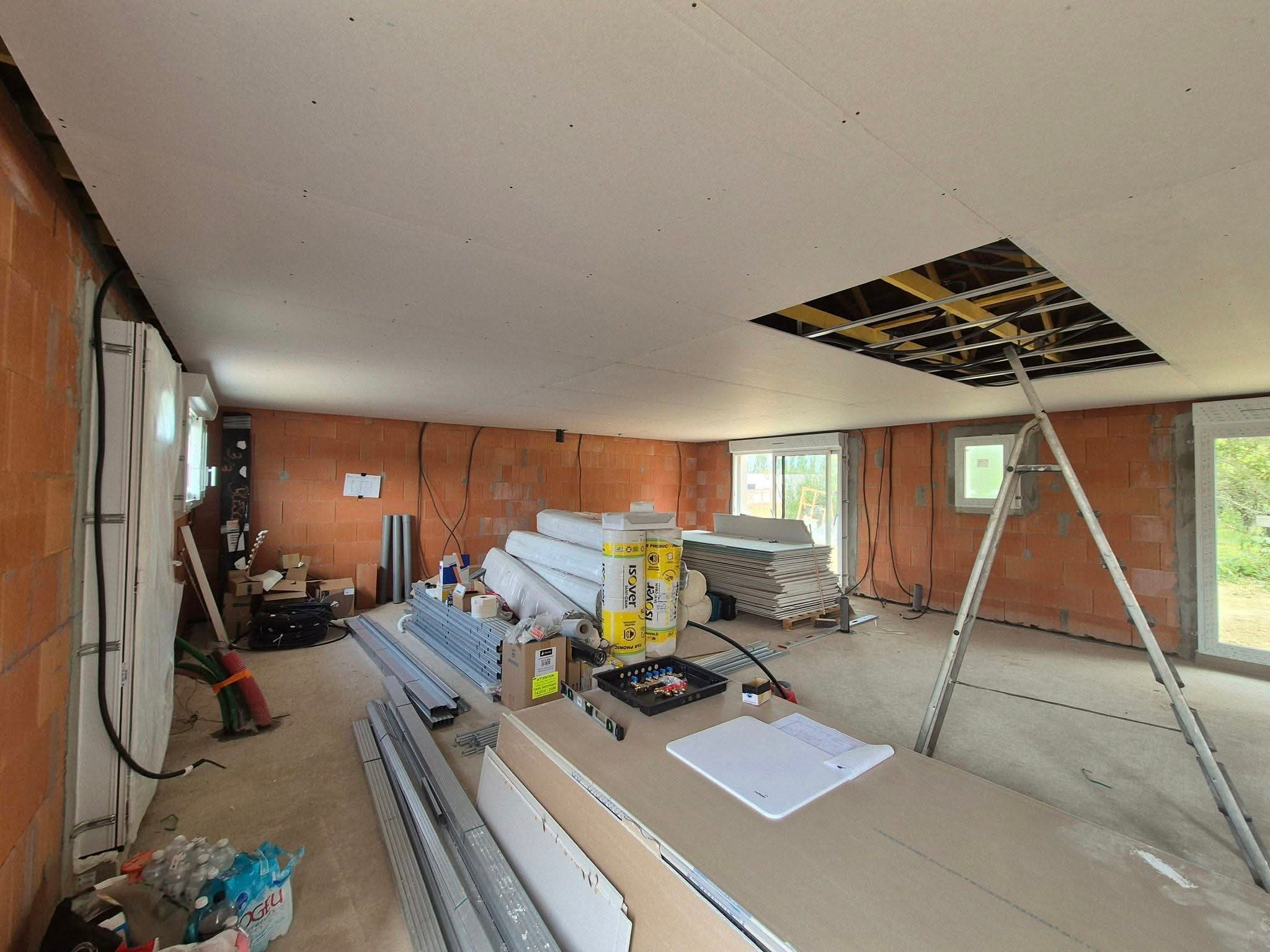 Salesforce-Agency-001Tn00000UtKCyIAN-maison_en_construction_angouleme