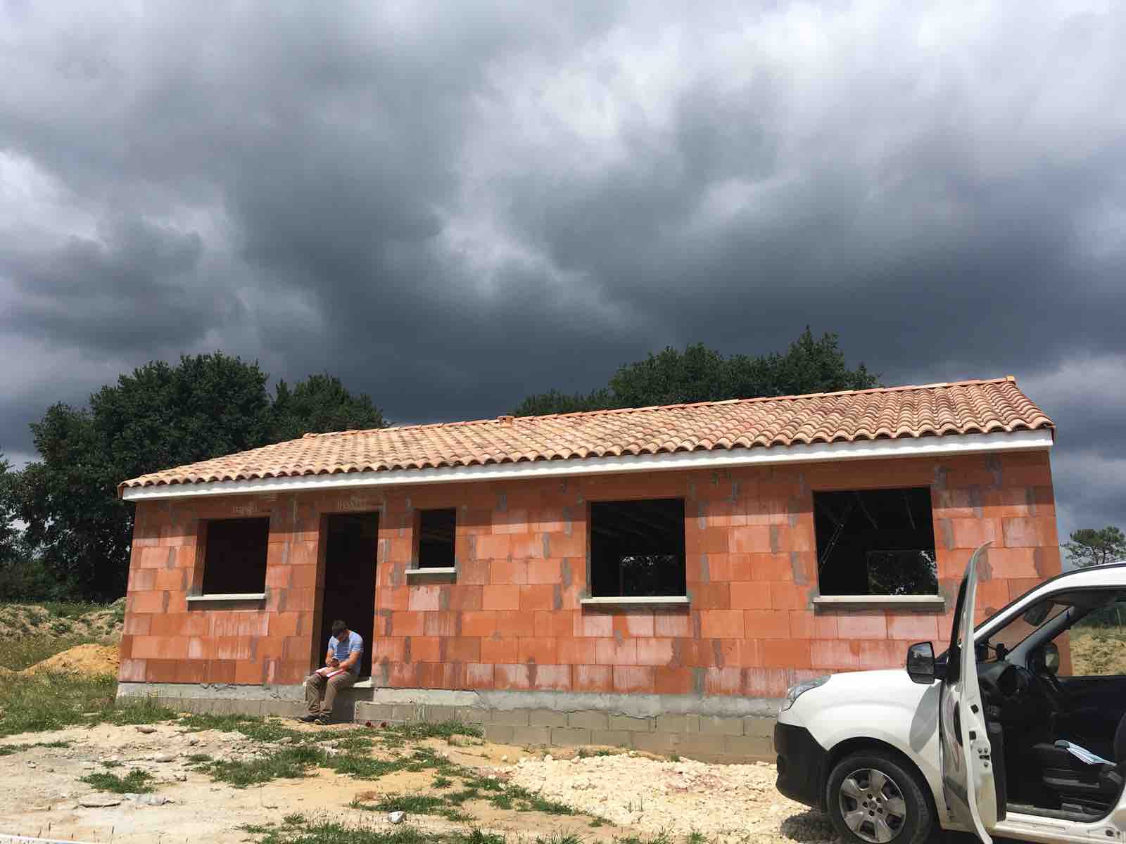 Maison individuelle en prêt-à-finir construite par l’agence Mikit de Libourne